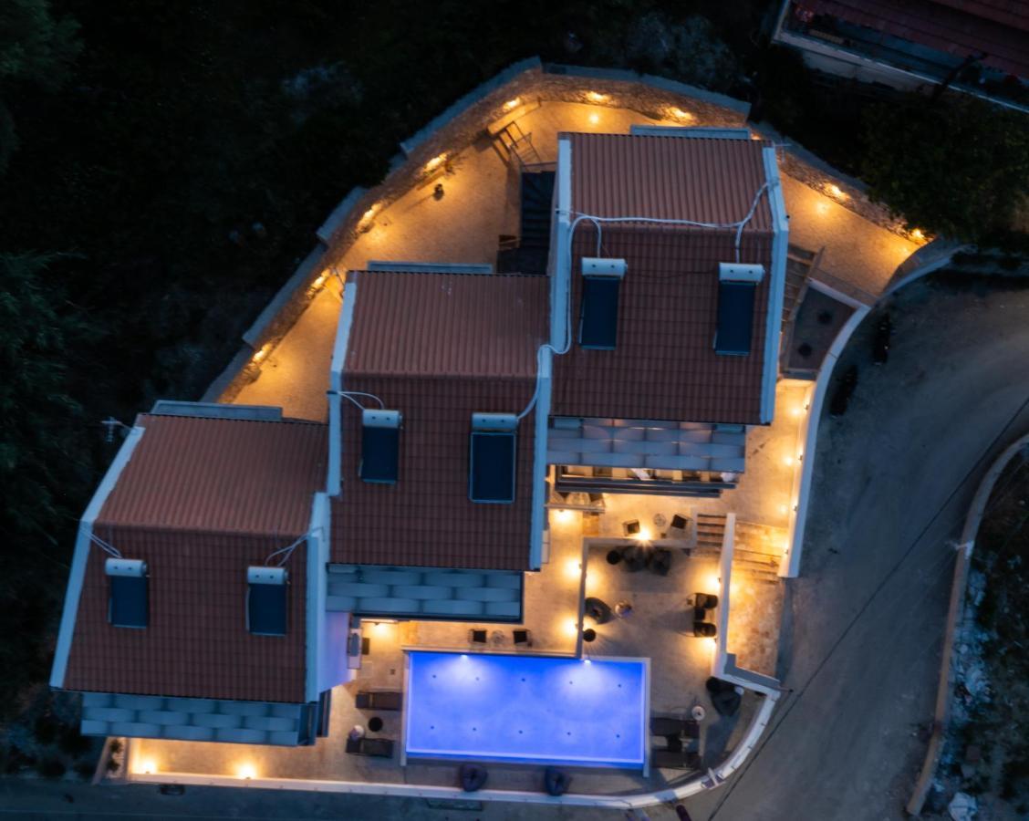 ניקיאנה Clelia'S And Dione'S Design Studios Swimming Pool מראה חיצוני תמונה